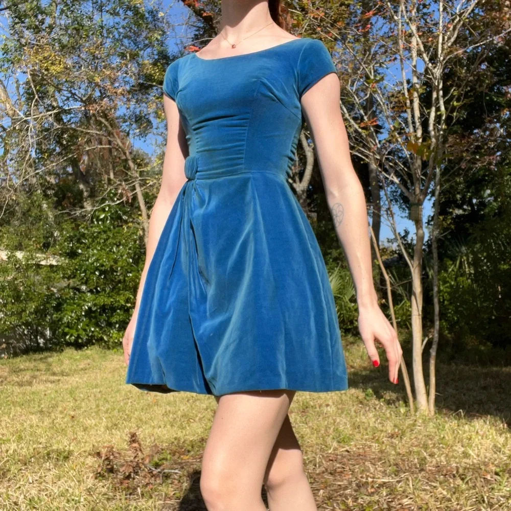 Vintage 1950’s Velvet Dress - Picture 1 of 8